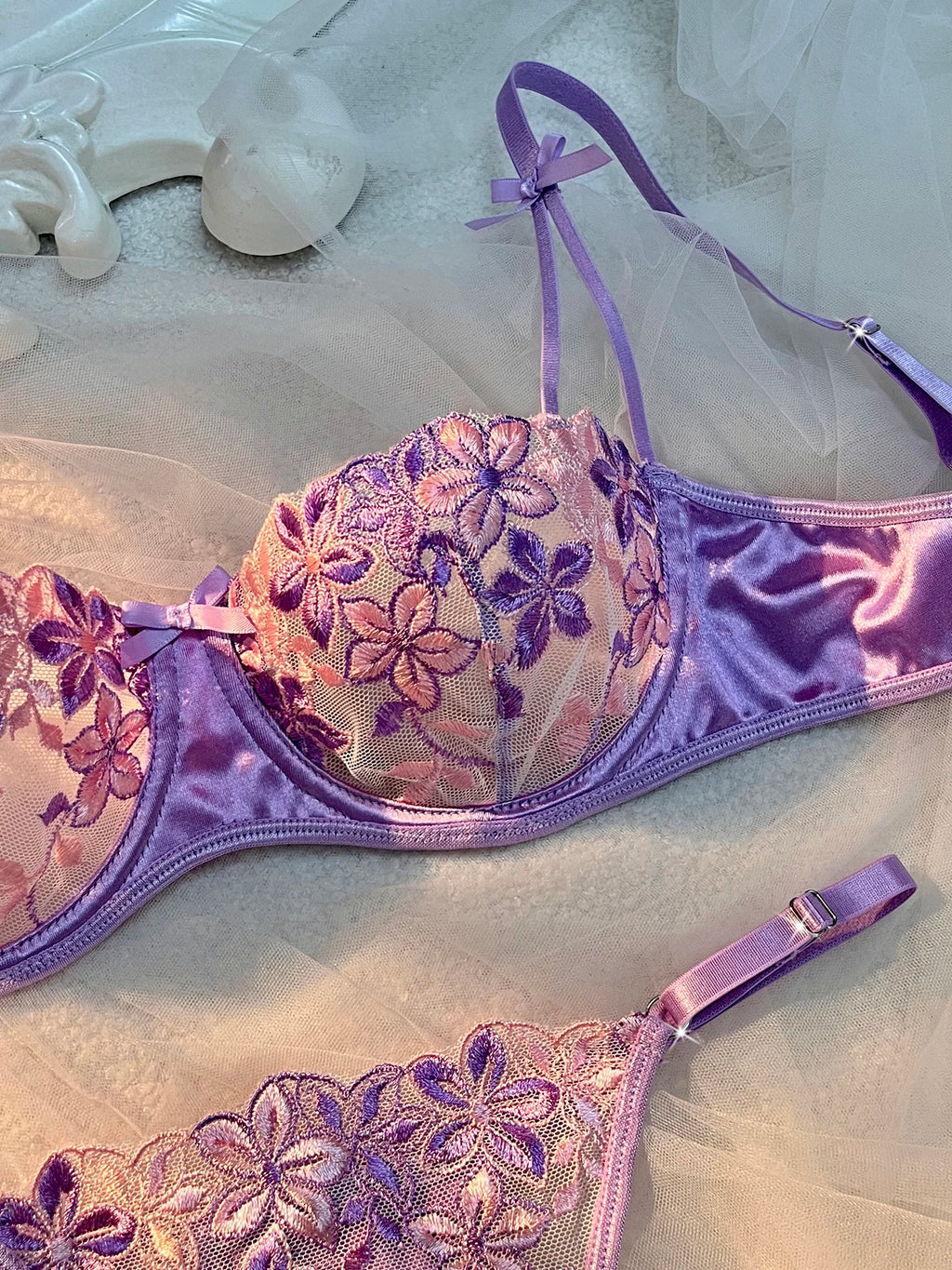 Valentine's Eve Light Purple Danuben of a Seductive Night