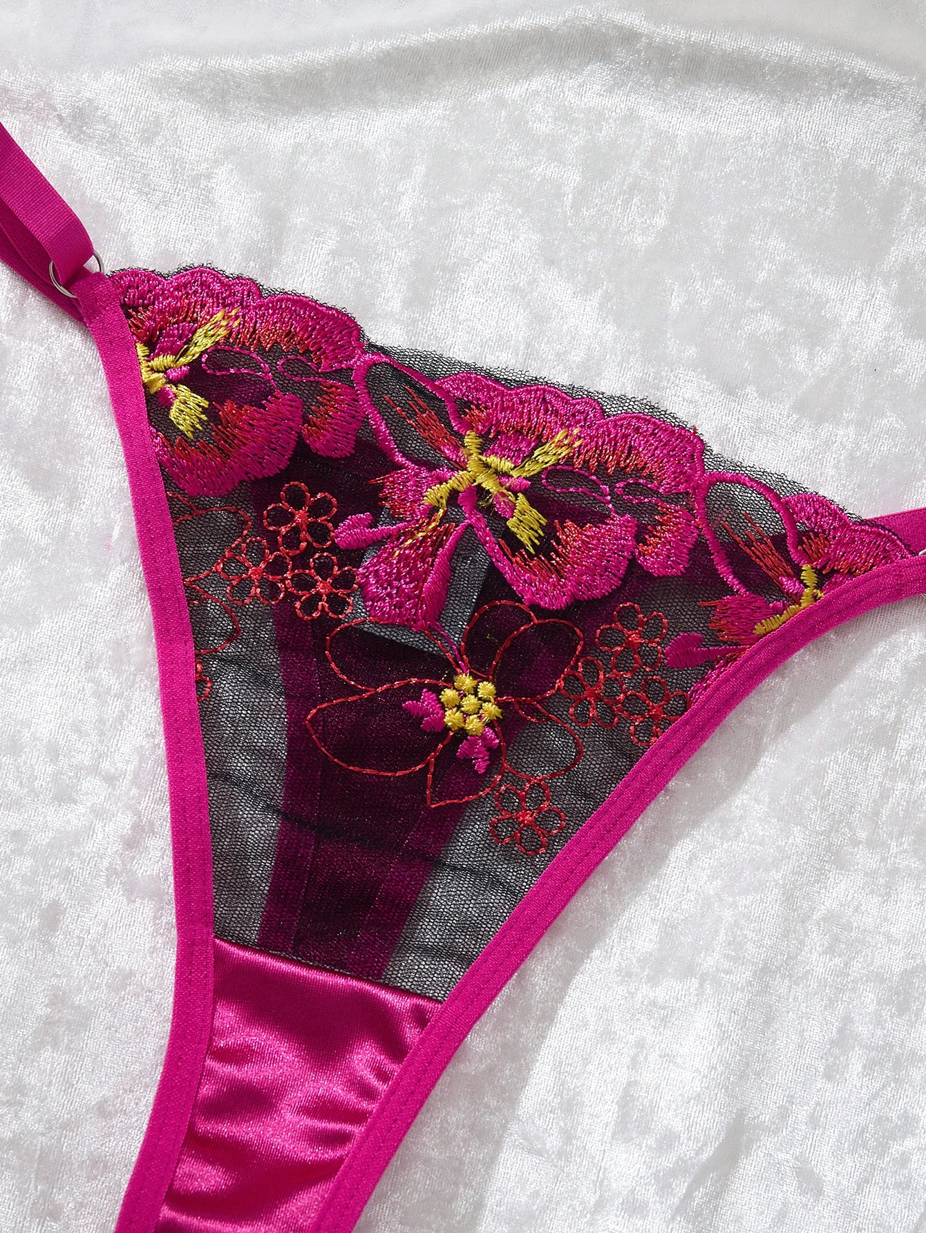 A set of sexy rose-red lingerie